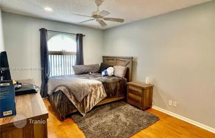 4-bedroom house 294 m² in Coral Springs for $750,000