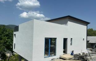 3-bedroom house 250 m² in Saguramo for $110,000