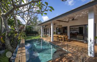 4-bedroom villa 250 m² in Ungasan for $162,000