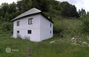 Estate with two houses and vast land in Kolasin, Montenegro for 303,000 €