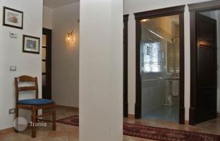 4-bedroom villa 248 m² in Siena for 1,250,000 €