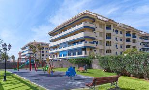 3-bedroom apartment 157 m² in Manilva for 395,000 €