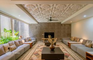 4-bedroom villa 492 m² in Canggu for $1,008,000
