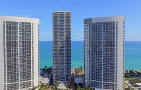 Two-bedroom flat with ocean views in a residence on the first line of the beach, Hallandale Beach, Florida, USA for $848,000