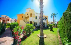 Property for sale in Alicante. Furnished apartment with south facing windows, a terrace and a solarium, Punta Prima, Spain Property for sale in Alicante. Furnished apartment with south facing windows, a terrace and a solarium, Punta Prima, Spain