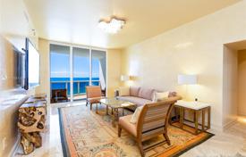 Stylish flat with ocean views in a residence on the first line of the beach, Sunny Isles Beach, Florida, USA for $1,699,000