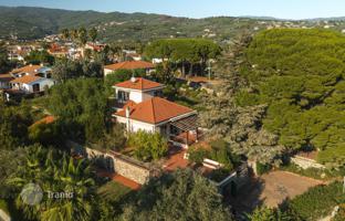 4-bedroom villa 360 m² in Liguria for 880,000 €