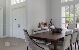 4-bedroom house 482 m² in Weston for $2,500,000