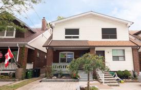 Terraced house – East York, Toronto, Ontario,  Canada for C$1,160,000