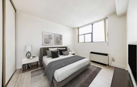 Apartment – Dundas Street West, Toronto, Ontario,  Canada for C$970,000