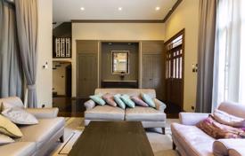 4-bedroom cottage in Watthana for $5,500 per week