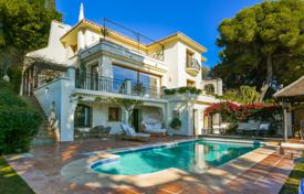 Exceptional villa with a pool and a garden close to the beach in the exclusive area of Rio Real, Malaga, Spain for 1,950,000 €