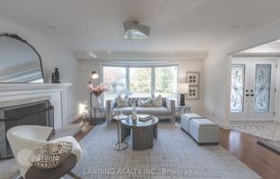 8-bedroom house in Scarborough for C$2,193,000