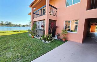 2-bedroom apartments in condo 93 m² in Miami for $283,000