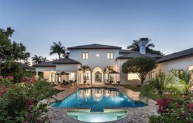 Fully renovated two-story villa with a pool, a spa and a terrace, Pinecrest, USA for $2,675,000