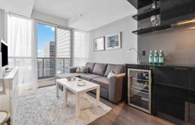 Apartment – Temperance Street, Old Toronto, Toronto,  Ontario,   Canada for C$751,000