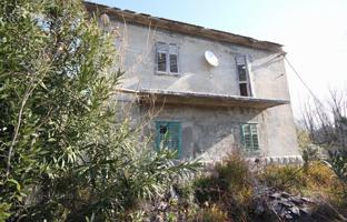 Land plot 240 m² in Solin for 350,000 €