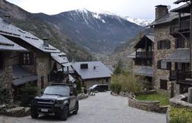Traditional sunny townhouse in the picturesque village of Ordino, Andorra for 1,660,000 €