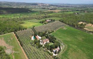 11-bedroom villa 620 m² in Siena for 2,900,000 €