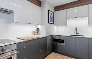 3-bedroom apartment in Etobicoke for C$1,183,000