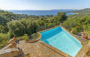 4-bedroom villa in Le Lavandou for 2,490,000 €