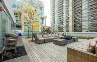 5-bedroom apartment in Old Toronto for C$1,144,000