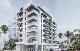 Luxury 1 bedroom sea view apartment in New Marina Larnaca for 245,000 €
