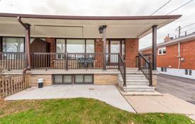 Terraced house – North York, Toronto, Ontario,  Canada for C$1,086,000