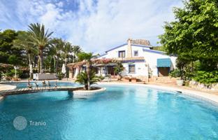 4-bedroom country house 500 m² in Calpe for 1,909,000 €