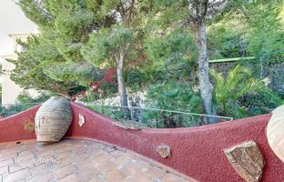3-bedroom cottage 300 m² in Alicante for 750,000 €