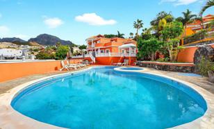 5-bedroom villa 455 m² in Costa Adeje for 2,500,000 €
