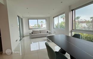 2-room apartment 113 m² in Larnaca for 320,000 €
