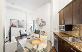 Apartment – Front Street West, Old Toronto, Toronto,  Ontario,   Canada for C$796,000