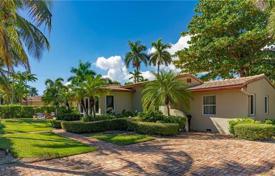 Cozy cottage with a backyard and a private garden, Fort Lauderdale, USA for $1,495,000