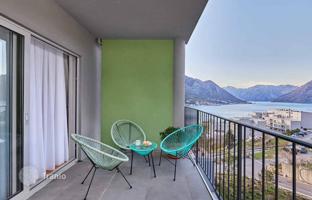 2-bedroom apartment 74 m² in Dobrota for 258,000 €