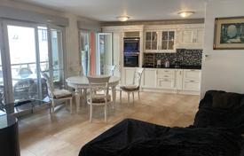 Two-bedroom modern apartment near the sea in Nice, Cote d'Azur, France for 630,000 €