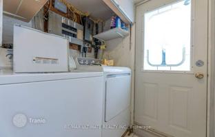 7-bedroom house in York for C$1,180,000