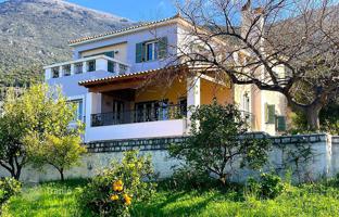Three-level house with a garden, a parking and sea views in Kyparissia, Peloponnese, Greece for 490,000 €