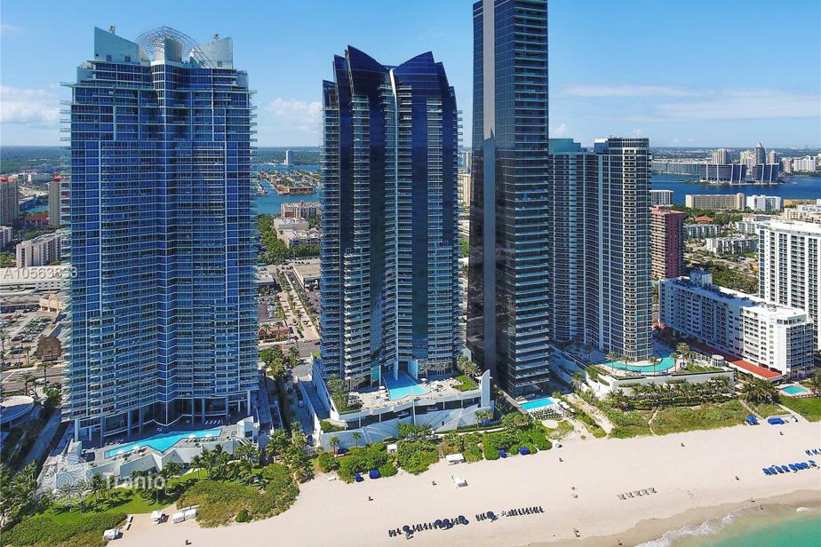 Apartment for sale in Collins Avenue, USA — listing 1779177