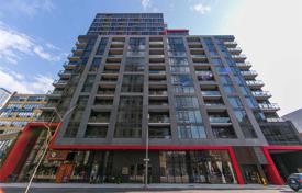 Apartment – Richmond Street West, Old Toronto, Toronto,  Ontario,   Canada for C$841,000