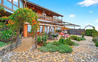 3-bedroom villa 231 m² in Vera de Erques for 600,000 €