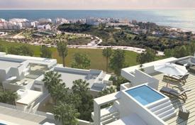 New apartment with a terrace, a parking and sea views in a residential complex with a garden, a swimming pool and a gym, Estepona, Spain for 341,000 €