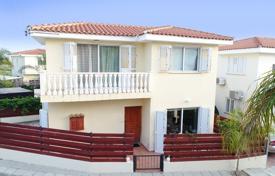 Attractive and Well-maintained 2 Bedroom Detached Villa for sale in Petridia for 169,000 €