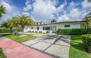 3-bedroom house 430 m² in Miami Beach for $4,400,000