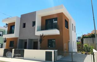 2-bedroom townhouse 121 m² in Mouttagiaka for 650,000 €