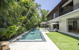 5-bedroom villa 800 m² in Seminyak for $3,000,000