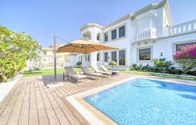 8-bedrooms villa 960 m² in The Palm Jumeirah, UAE for $26,700 per week