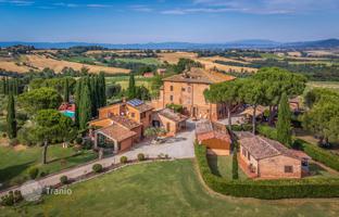 17-bedroom country house 1,765 m² in Castiglione del Lago for 1,580,000 €