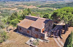 8-bedroom villa 220 m² in Suvereto for 1,980,000 €