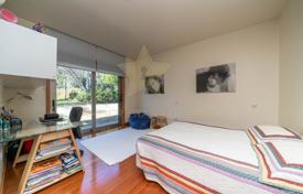 A 7 bedroom house with fantastic panoramic mountain views! for 750,000 €